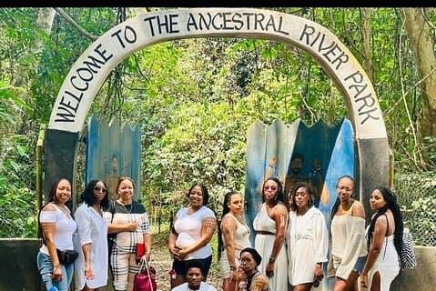 Accra til Assin Manso Slave River, Black History og Great Adventure Pace