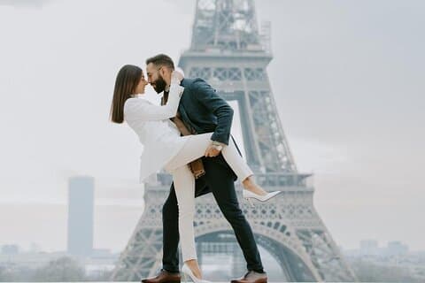 Tour guidato di un giorno a Parigi con crociera e servizio fotografico professionale