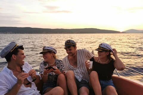Visite privée au coucher du soleil depuis Split + bouteille de vin incluse