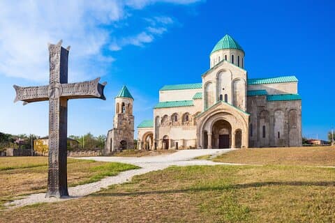 Cathédrale de Bagrati, monastère de Gelaty, monastère Motsameta de Kutaisi