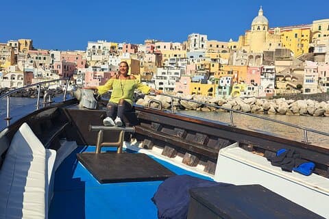 Boottocht met lunch aan boord om Procida te ontdekken