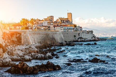 Shared Guided Half Day Tour at Cannes and Antibes