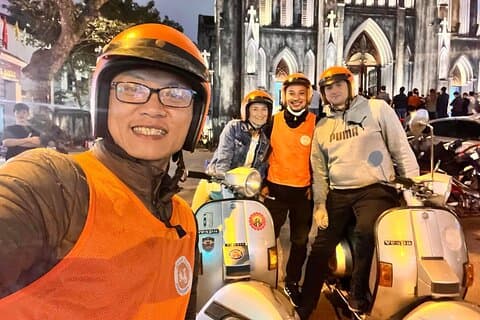 Hanoi Must-Try Gerichte von Vespa – 3.5 - Stunde Food Tour