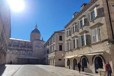 Excursão a pé privada e autoguiada com áudio no centro histórico de Dubrovnik