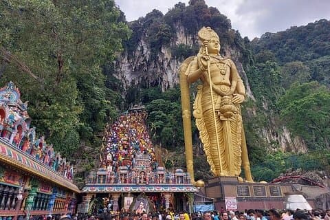 バトゥ洞窟とマレーシアの田園地帯でのプライベート ツアー