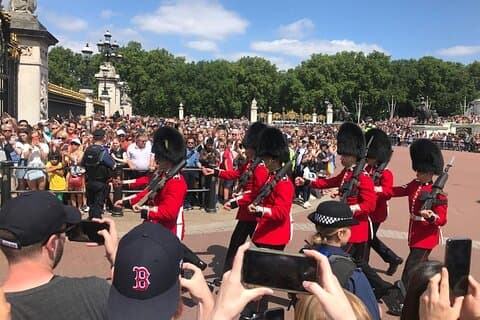 Visite privée à pied d'une demi-journée de la relève de la garde à Londres
