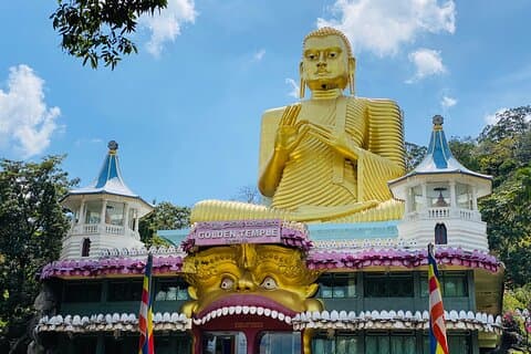 Private Day Trip To Sigiriya Rock and Dambulla Caves From Colombo