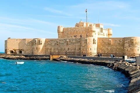 Excursão guiada de dia inteiro de Alexandria do Cairo com almoço