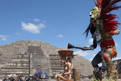 Experiencia de visita guiada a las ruinas de Teotihuacán y la Basílica de Guadalupe