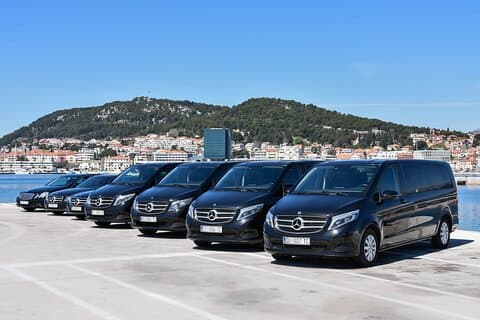 Trasferimento privato di lusso: dalla città di Spalato all'aeroporto di Spalato