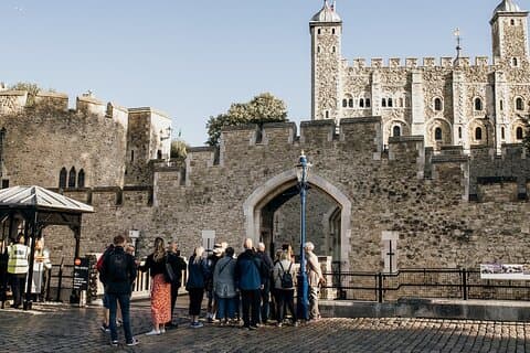 Crucero por la Torre de Acceso Anticipado de Londres, Crown Jewels & Thames River