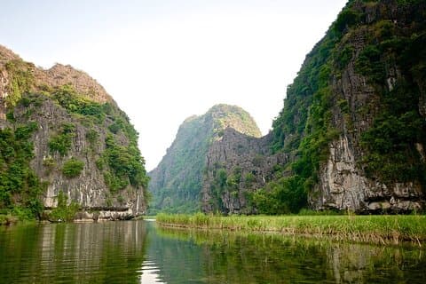 Ganztägige Tam Coc Private Tour: Radfahren und Trekking in der Mua-Höhle