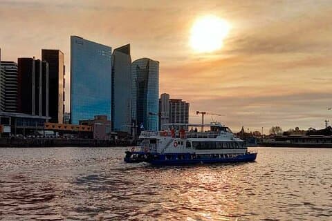 City Tour Postkarten von Buenos Aires vom Fluss mit Navigation