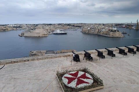 Um conto das duas cidades de Mdina e Valletta