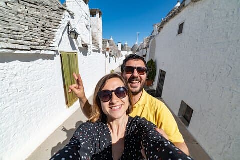 Tour guidato a piedi di Alberobello per coppie