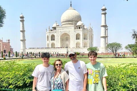 Taj Mahal Tour Fra Delhi med Lunch- Skip The Line-All Inclusive