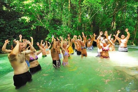 Privat dagstur i Blue Hole Secret Falls og Dunn's River Falls