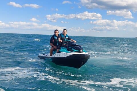 Jetski in Valencia gedurende 30 minuten voor 1 of 2 personen