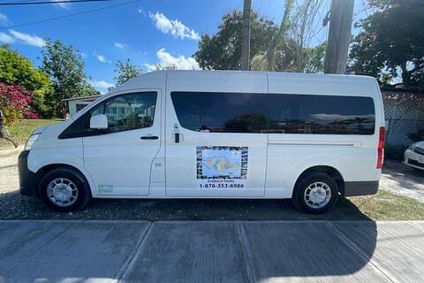 Retourtransfer van of naar Jam West Adventure
