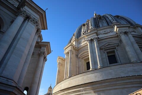 Accès au dôme de la basilique Saint-Pierre du Vatican avec Guide audionumérique