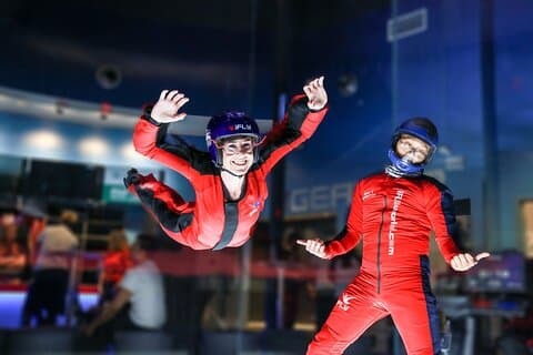 iFLY インドア スカイダイビング クイーンズタウン