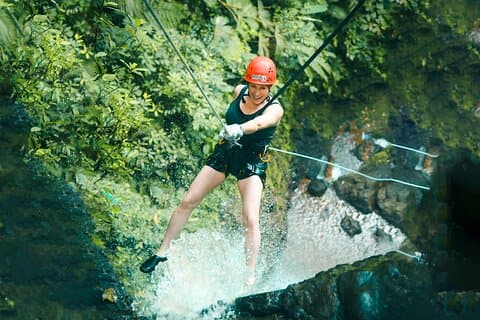 Canyoning dans le canyon perdu, Costa Rica
