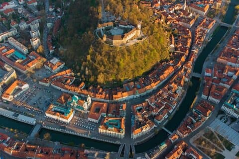 Skocjan Caves & Ljubljana - excursão privada de um dia de Zagreb