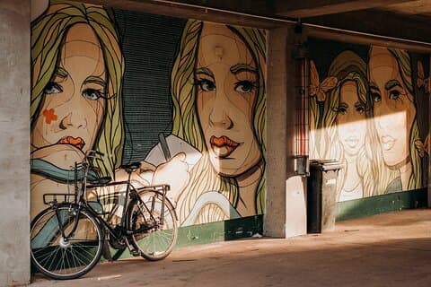Tour privado en bicicleta por Berlín - Berlín Este y Oeste con guía local