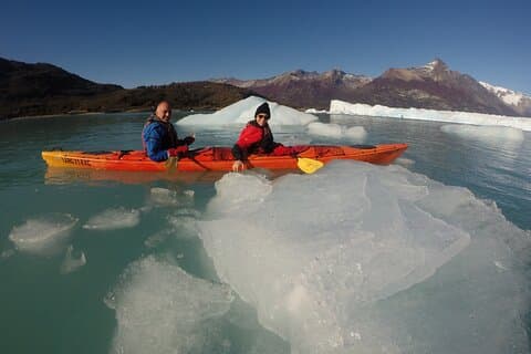 Almoço e traslado de caiaque nas passarelas do Perito Moreno saindo de Calafate