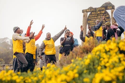 Escalando el Kilimanjaro a través de la Ruta Lemosho de 8 días