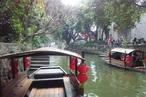 Private Tagestour zum Zu-Tempel und zur Wasserstadt Fengjian von Guangzhou