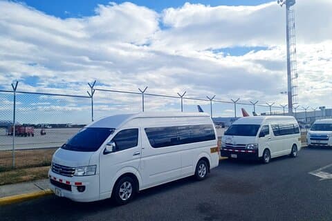 Transporte privado do aeroporto da Libéria para Rio Perdido