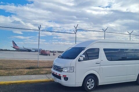 Privévervoer van Liberia Airport naar Secrets Papagayo