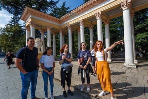1-Hour Kutaisi Guided Walking Tour with A GLASS OF FINE WINE