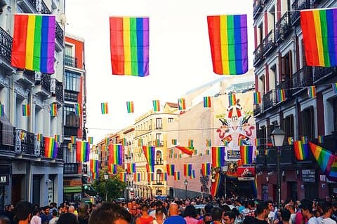 LGBTQ Distrito Tapas & Bebidas Tour em Madrid