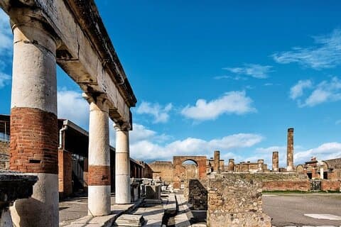 Bezoek de opgravingen van Pompeii vanuit Positano