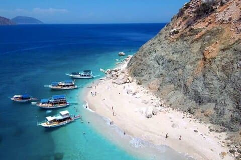 Excursión en barco por las Maldivas turcas Suluada con almuerzo desde Antalya