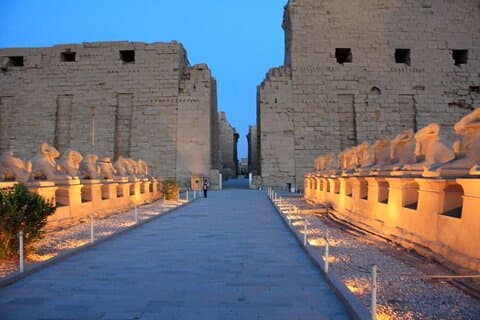 Private Ton- und Lichtshow im Karnak-Tempel in Luxor