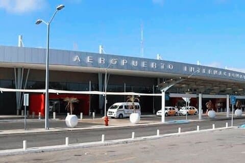 Round transfer airport to hotel in Mazatlán