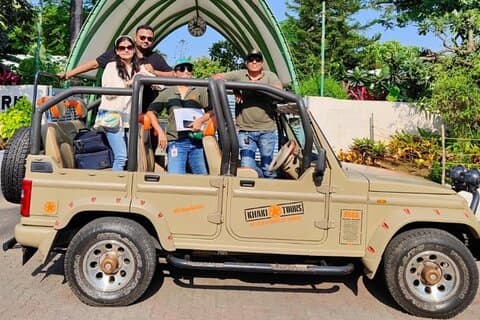 Privat guidad öppen jeeptur i Bandra Queen of Suburbs