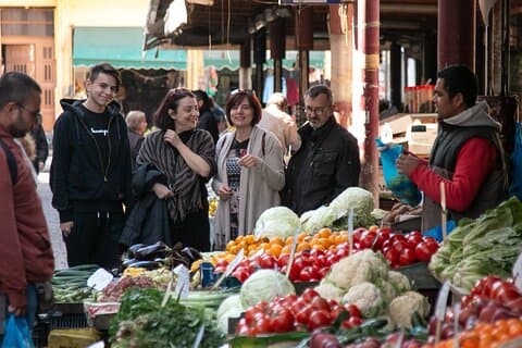 Tour gastronômico exclusivo com um jornalista gastronômico em Atenas