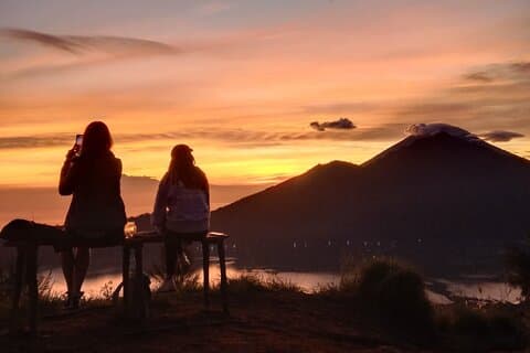 Sunrise Private Experience Trekking Summit Mt Batur i Kintamani
