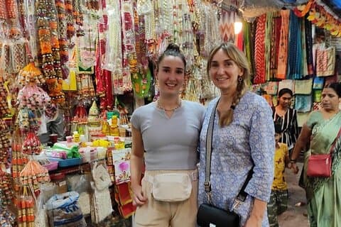 Excursão a pé guiada privada pelos mercados de rua (bazares)