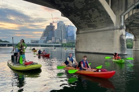 Tour in kayak al tramonto nel centro di Austin con 1,5 milioni di pipistrelli