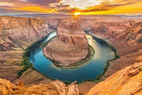 Yellowstone National Park 6-Day Tour from Vancouver (Chn&Eng)