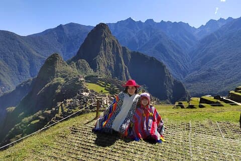 2-Day Sacred Valley Machu Picchu by Train with Llama Experience