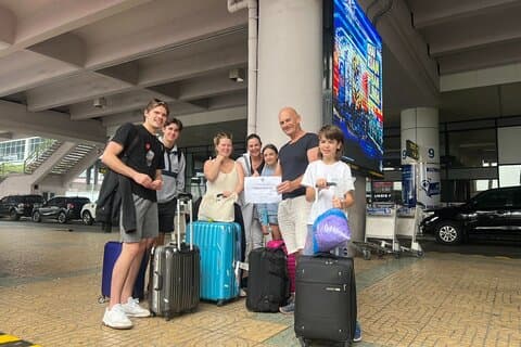 ダナン空港からフエへはハイヴァンパス経由で専用車で移動