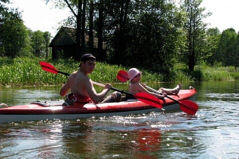 Kayak autoguidato sul fiume Žeimena nella Lituania orientale