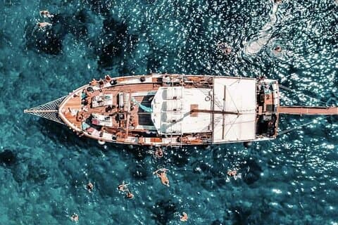 Daily Cruise - Koufonissia & Rina Cave