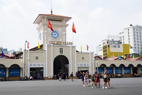 Hô Chi Minh Shore Excursion: Visite privée historique de Saigon et de la nourriture